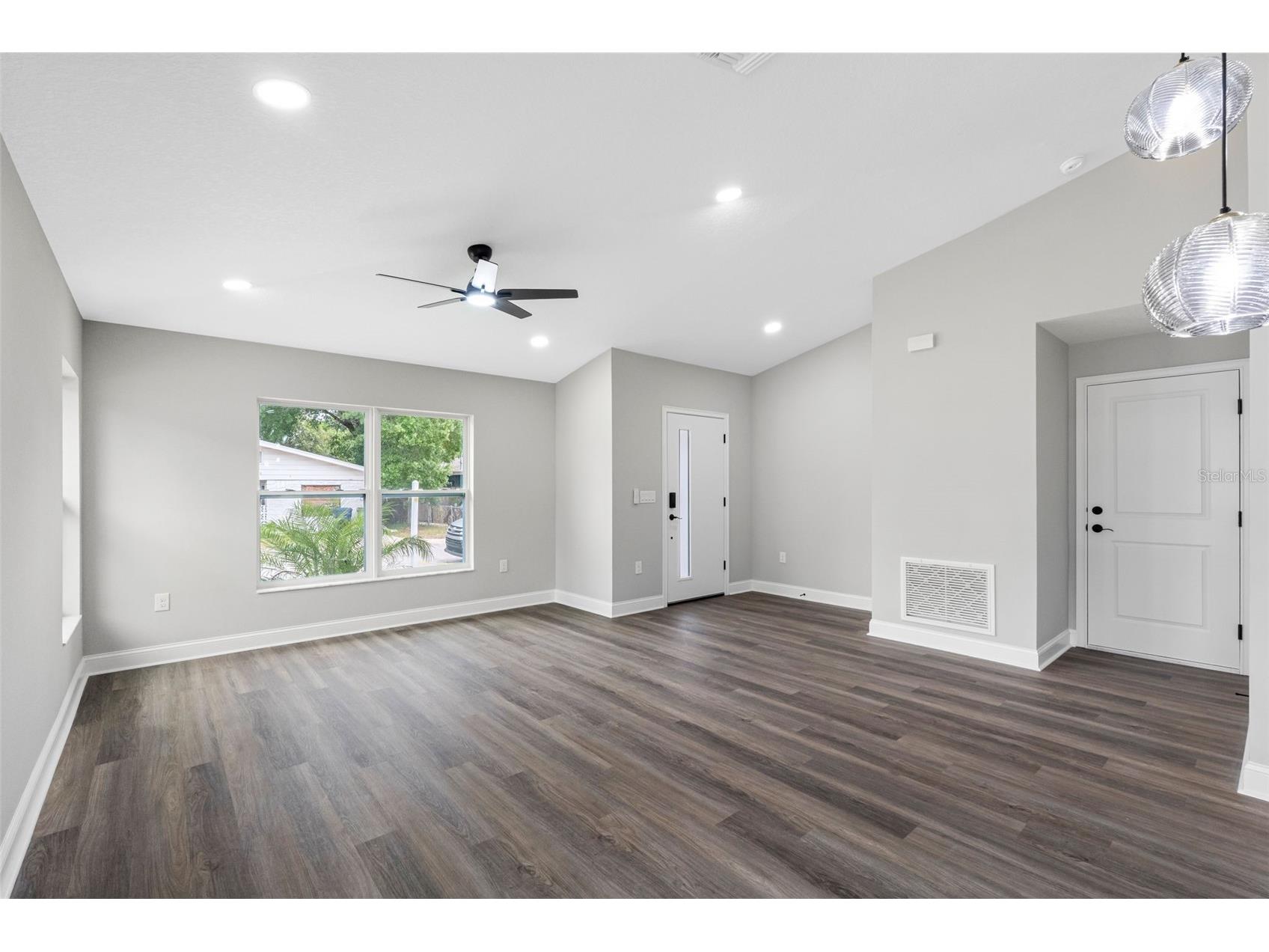4209 E Osborne Avenue Tampa FL 33610 TB8486066 image12