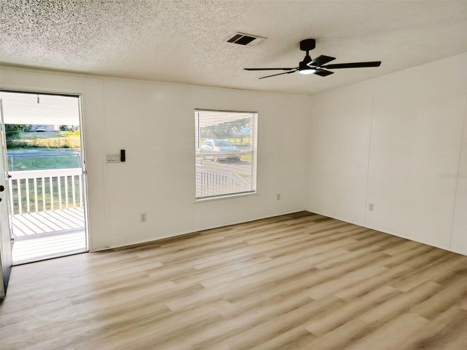 4209 Loury Drive Wesley Chapel FL 33543 TB8458947 image3