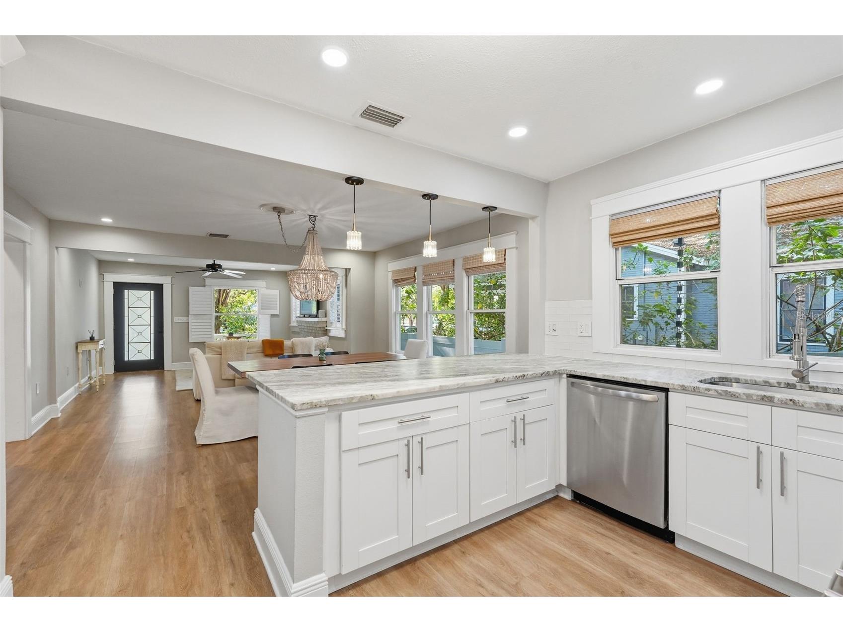 4209 N Holly Street Tampa FL 33603 TB8502505 image6