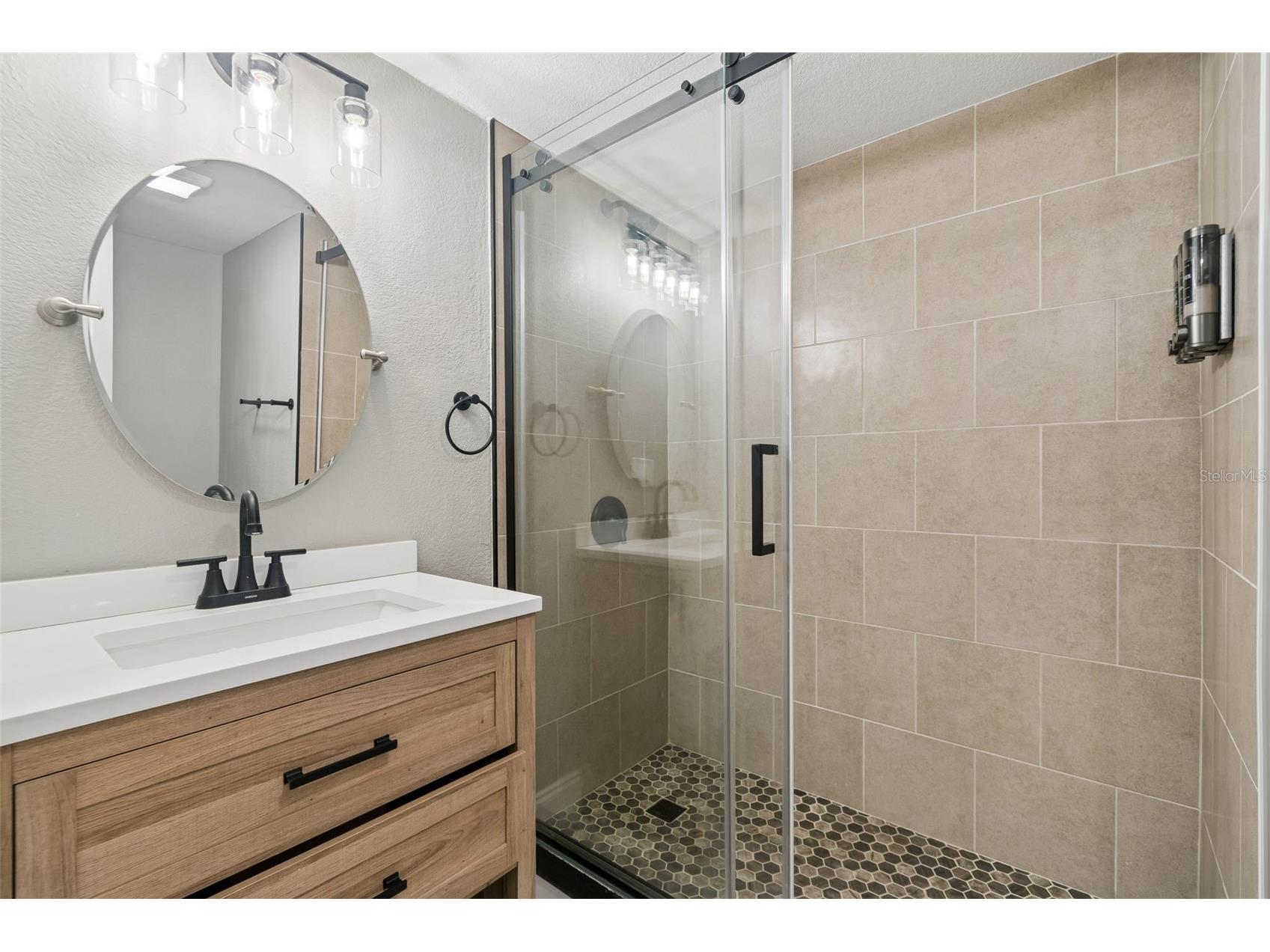 4209 W North A Street #1/2 Tampa FL 33609 TB8498198 image3