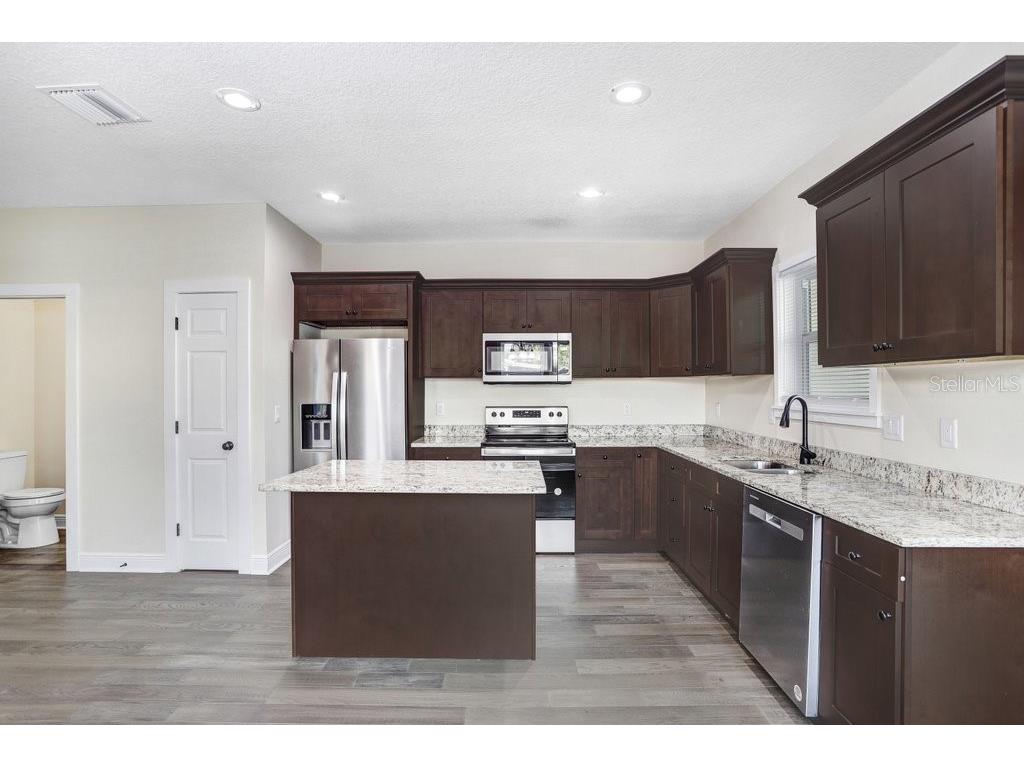 4209 W Woodlawn Avenue Tampa FL 33614 A4678958 image8