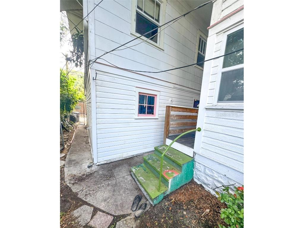 421 10th Avenue N Saint Petersburg FL 33701 U8248037 image52