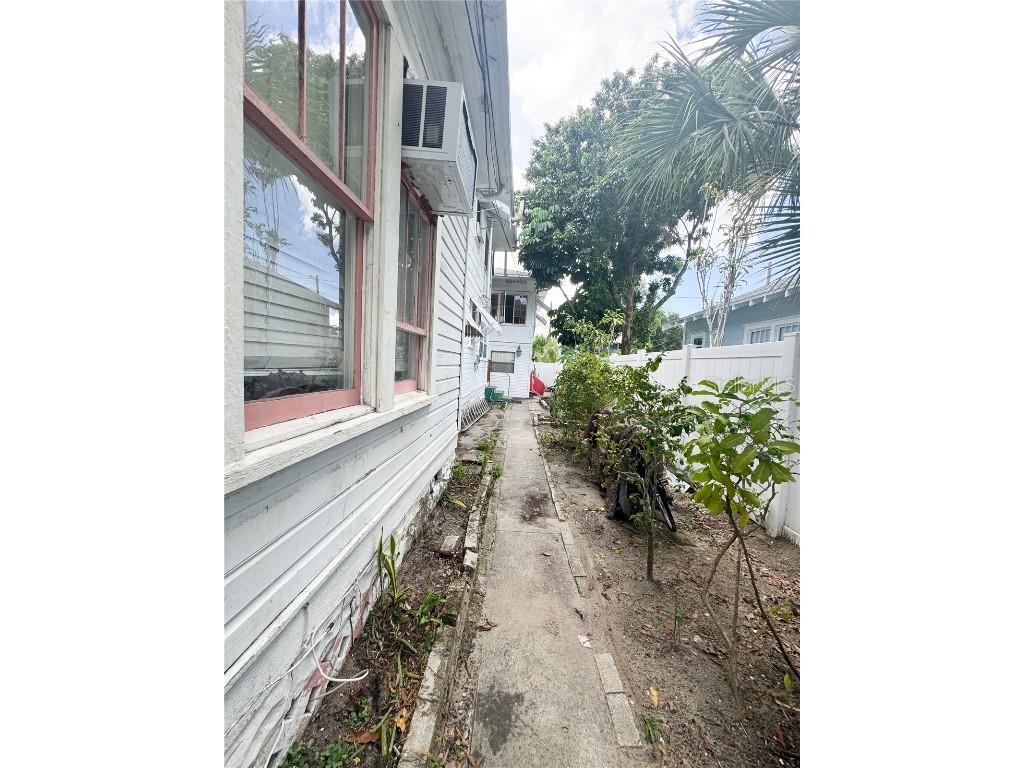 421 10th Avenue N Saint Petersburg FL 33701 U8248037 image54