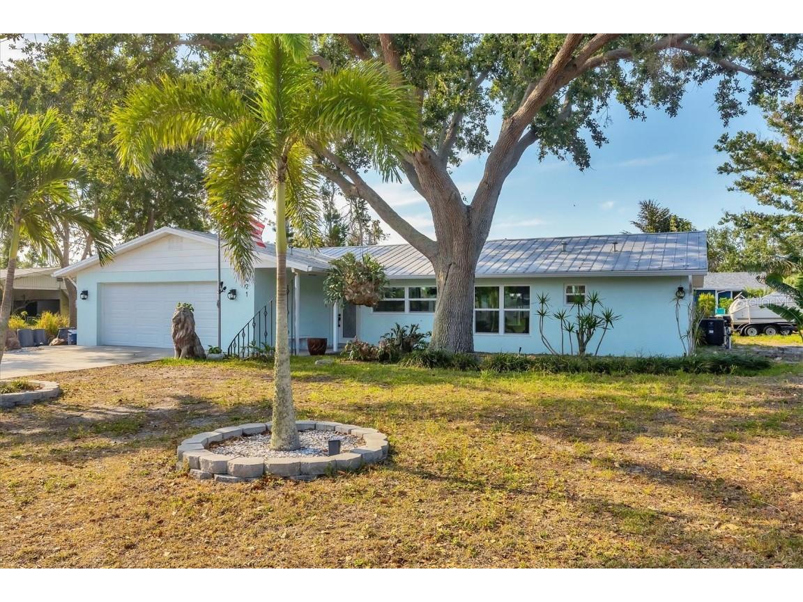 421 Blackburn Road Nokomis FL 34275 N6138646 image1