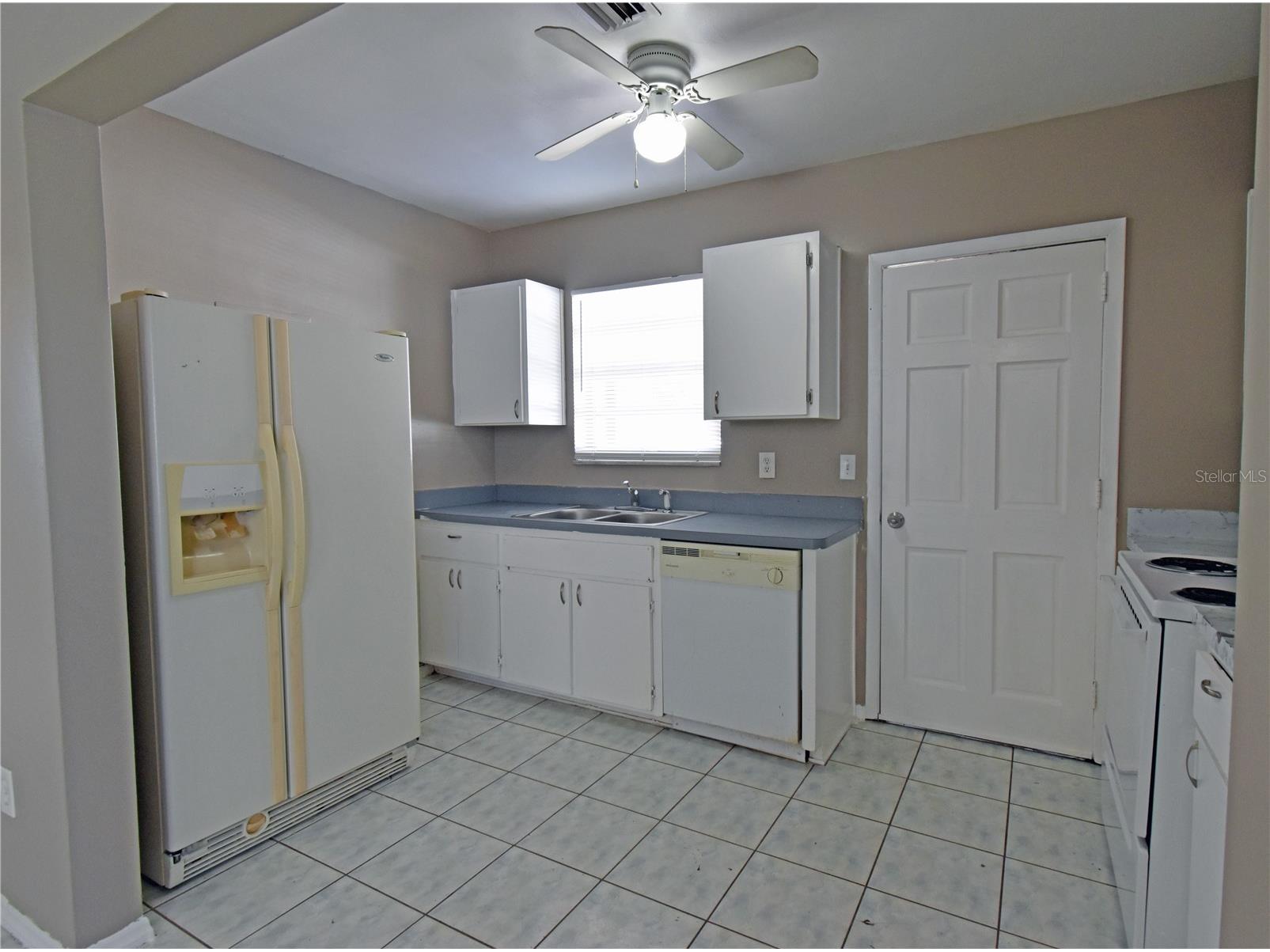 421 Briarwood Lane Spring Hill FL 34606 TB8462853 image7