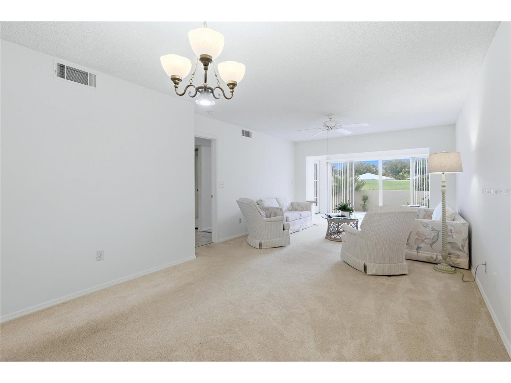 421 Cerromar Terrace #370 Venice FL 34293 N6144749 image7