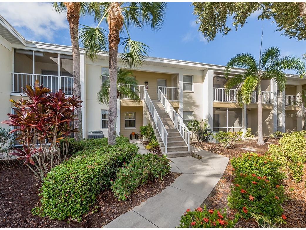 421 Cerromar Terrace #471 Venice FL 34293 N6138855 image1