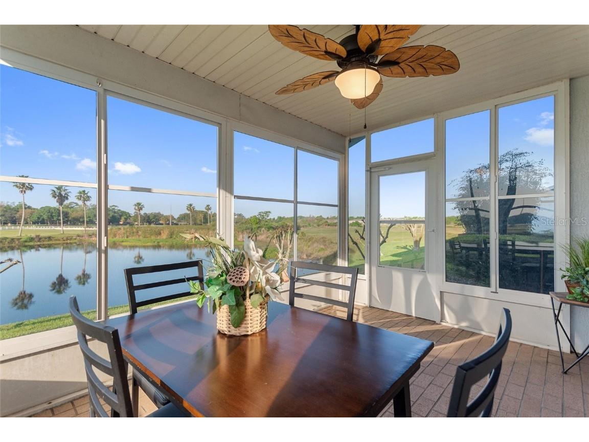 421 Eagle Ridge Dr Davenport FL 33837 - POND ON WHITE HERON GOLF CLUB S5101323 image1