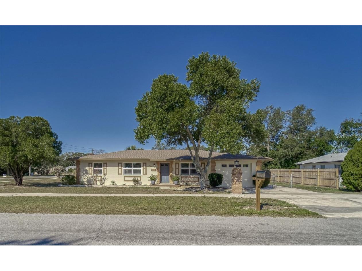 421 Edgehill Avenue Spring Hill FL 34606 T3422544 image1