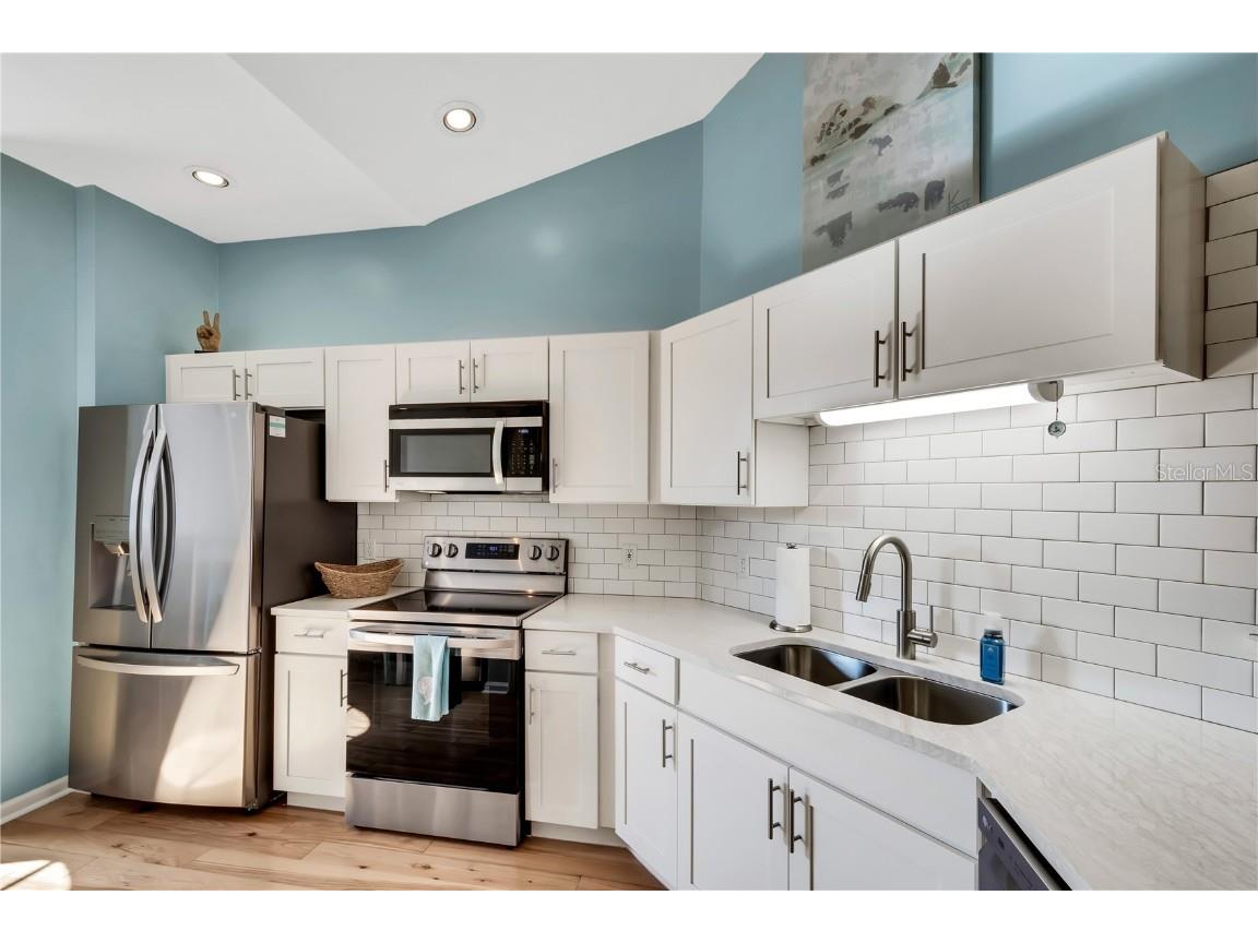 421 Enclave Place #N/A Lakeland FL 33803 L4956969 image6