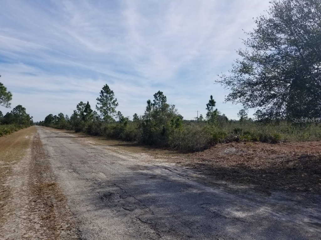 421 Laguna Drive Indian Lake Estates FL 33855 TB8353634 image1