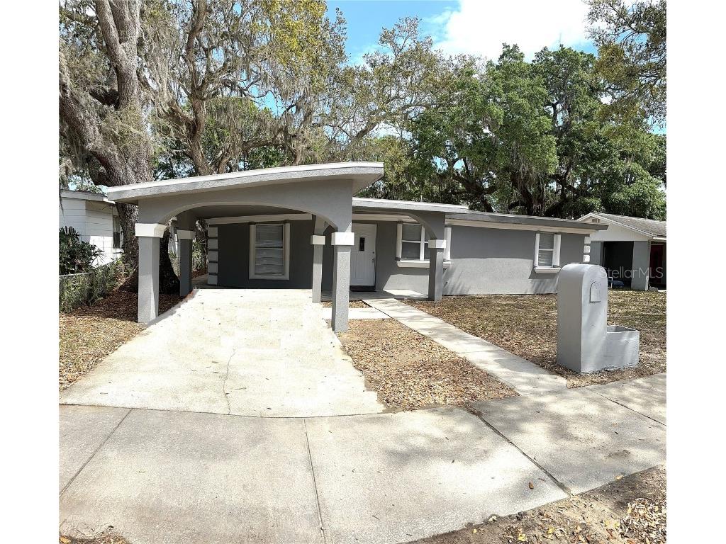 421 Lockhart Street Daytona Beach FL 32114 V4929183 image1