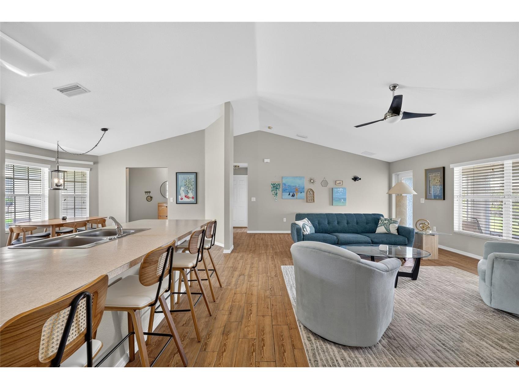 421 Londrina Drive Punta Gorda FL 33983 C7525527 image8