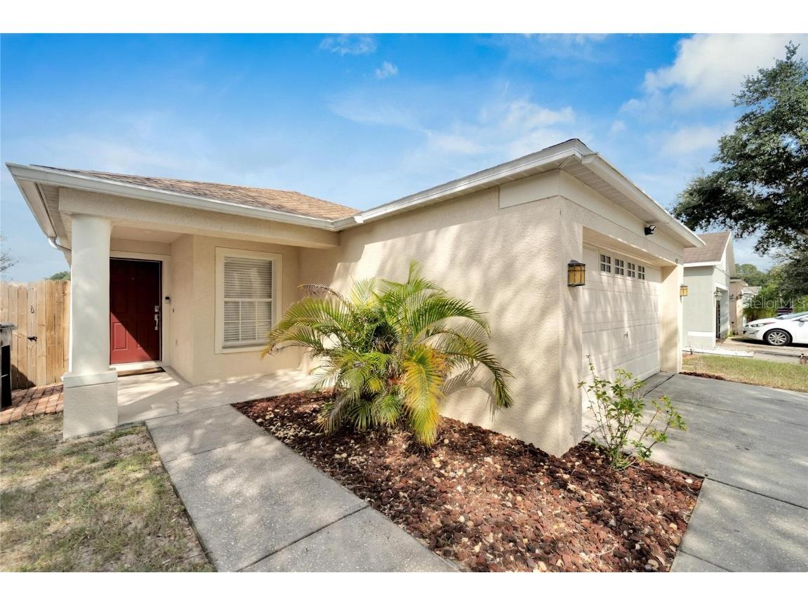 421 Maple Pointe Drive Seffner FL 33584 T3478637 image1