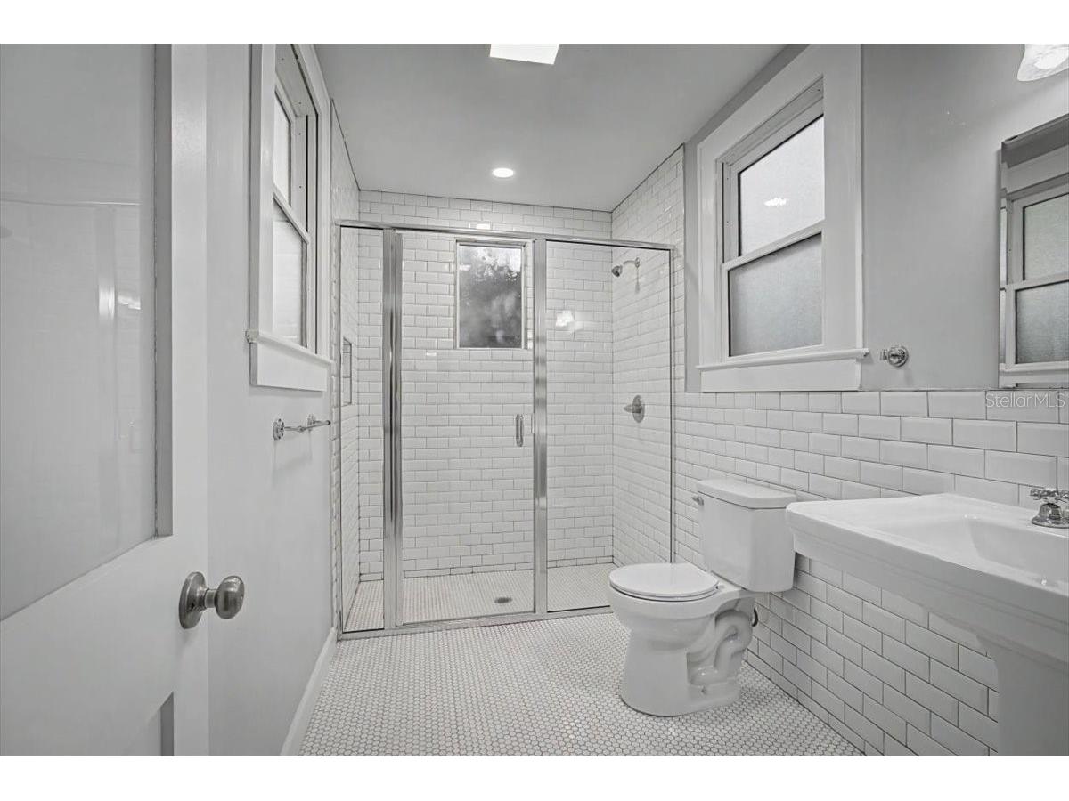 421 NE Boulevard Gainesville FL 32601 G5109372 image18