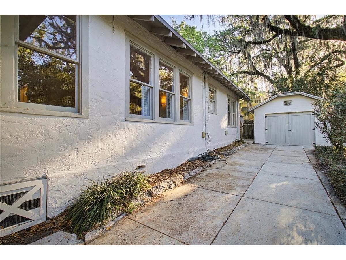 421 NE Boulevard Gainesville FL 32601 G5109372 image35