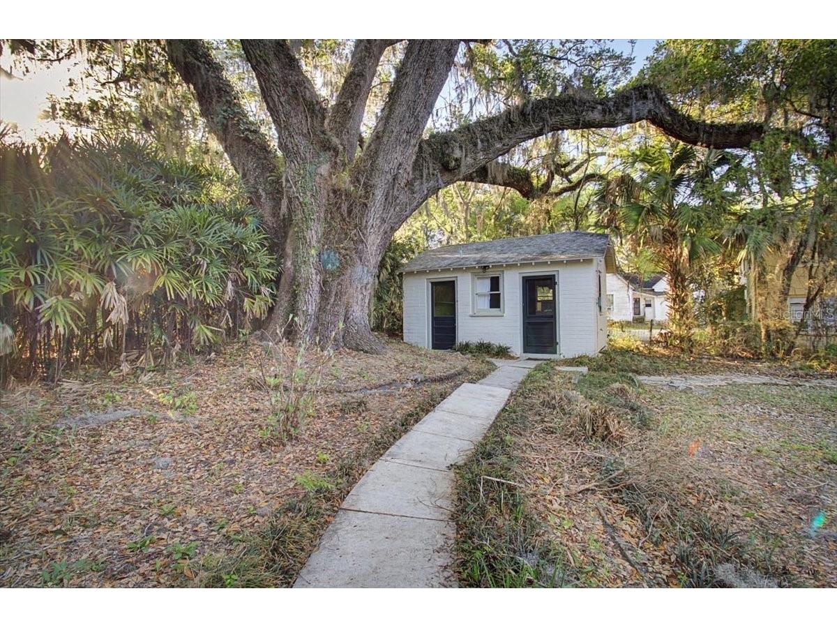 421 NE Boulevard Gainesville FL 32601 G5109372 image38