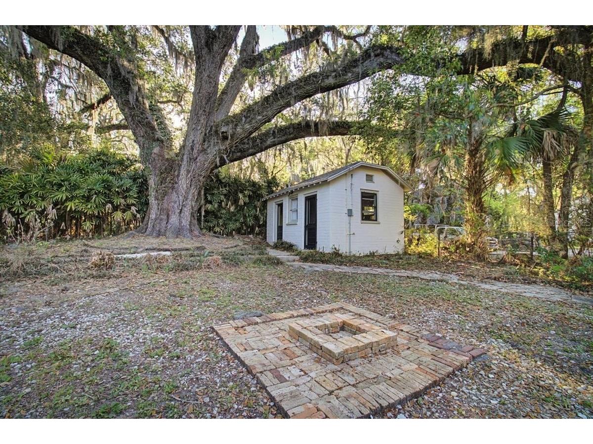 421 NE Boulevard Gainesville FL 32601 G5109372 image39