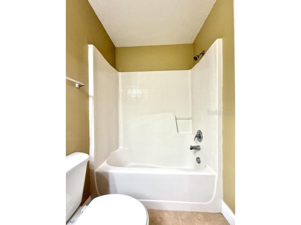 421 NW Helicon Avenue NW Palm Bay FL 32907 OM712368 image17