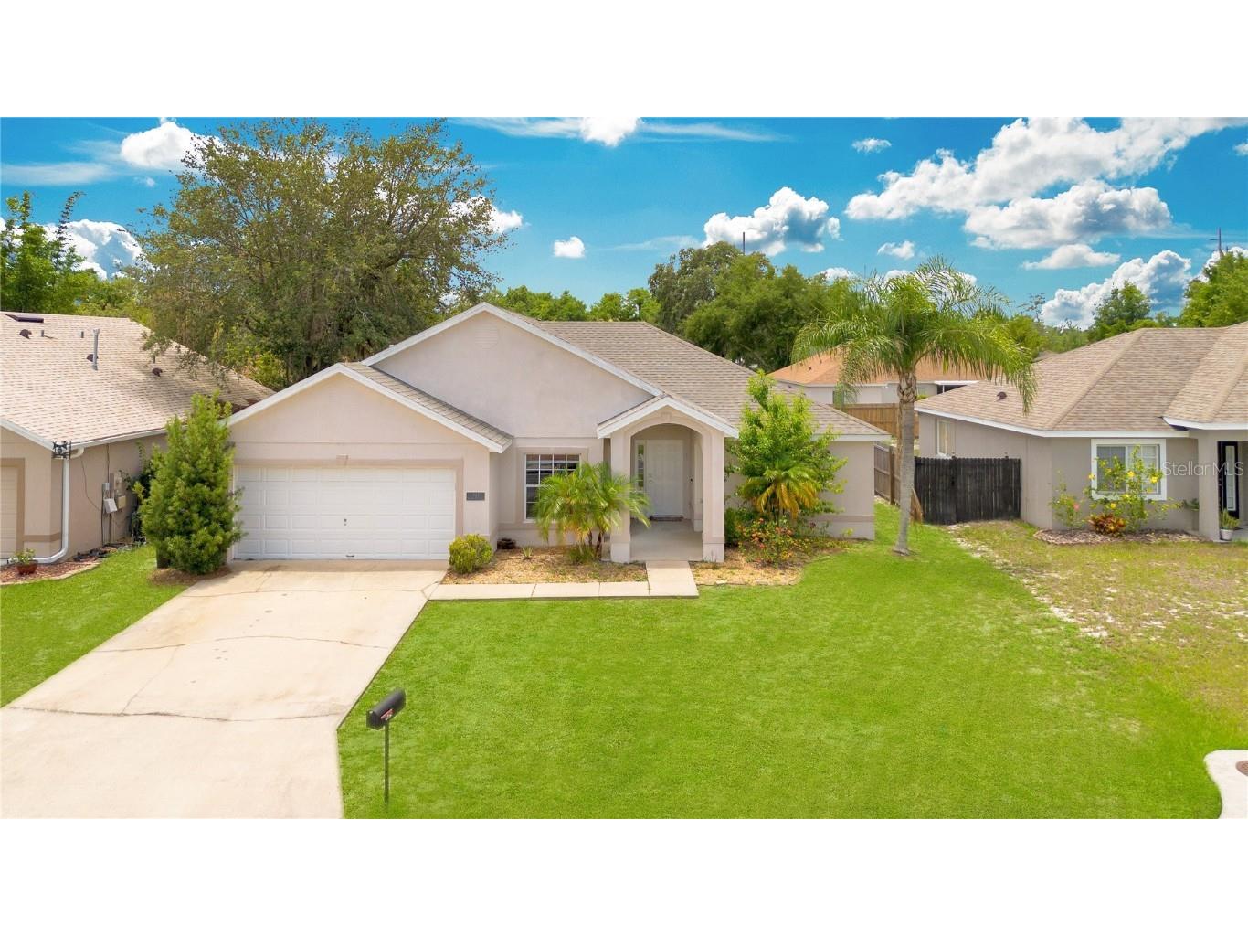 421 Paradise Woods Court Davenport FL 33896 O6215918 image1