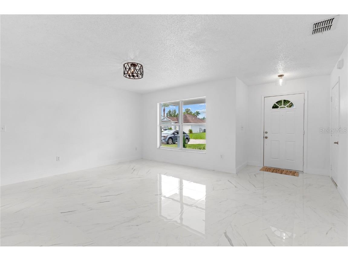 421 Rollins Drive Davenport FL 33837 O6354783 image8