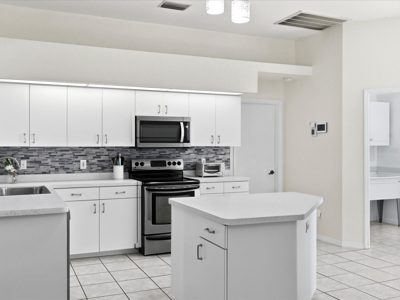 421 Strasburg Drive Port Charlotte FL 33954 C7522324 image12