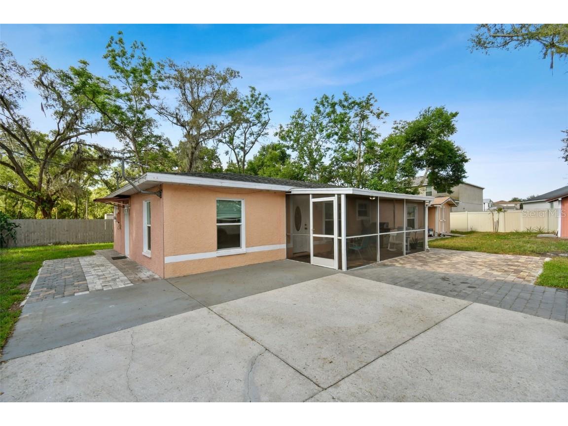 421 Titian Road Seffner FL 33584 T3438332 image1