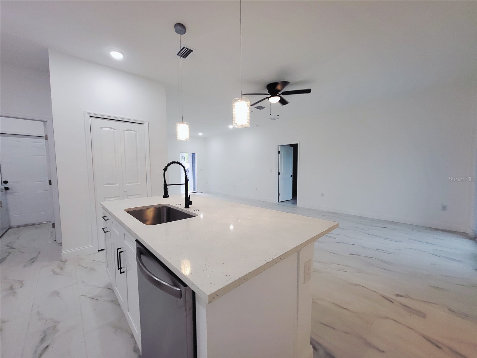 421 Tonklin Road SW Palm Bay FL 32908 S5148677 image4