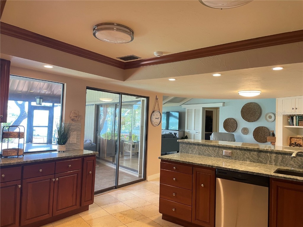 421 Waterside Lane Nokomis FL 34275 - INTERCOASTAL/BLACKBURN BAY A4574056 image16