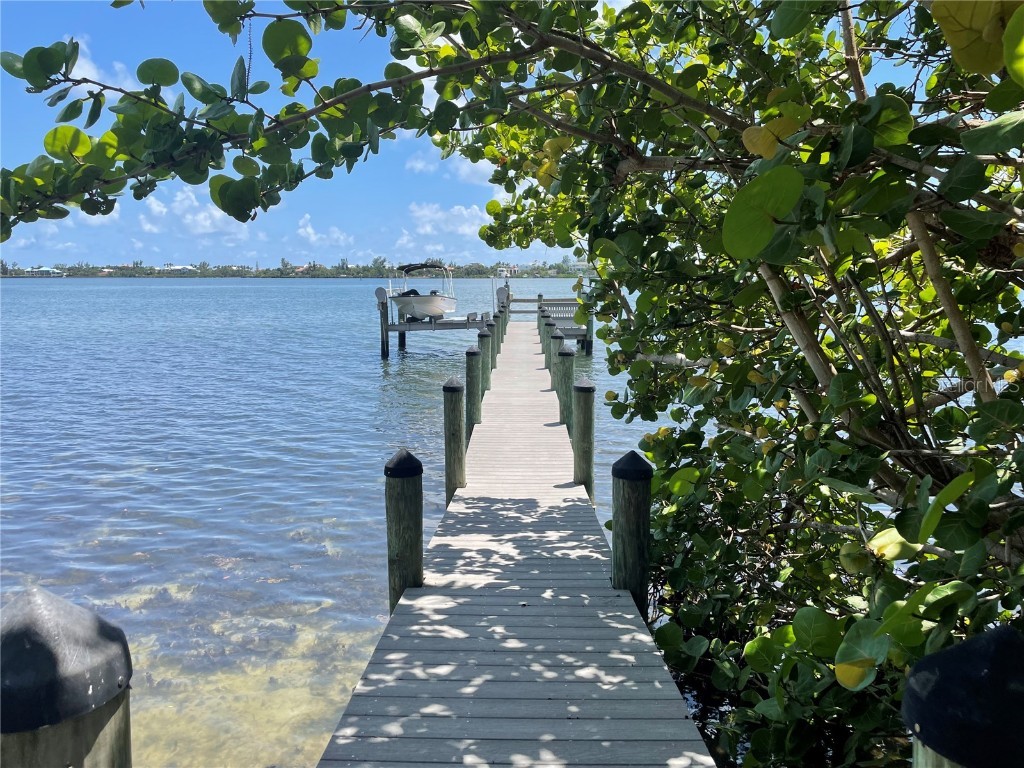 421 Waterside Lane Nokomis FL 34275 - INTERCOASTAL/BLACKBURN BAY A4574056 image4