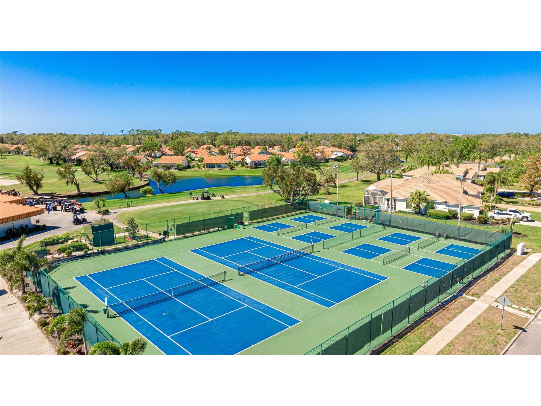 4210 Caddie Drive E #201 Bradenton FL 34203 A4677406 image39