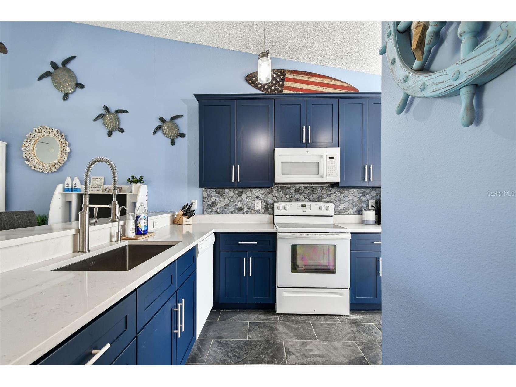 4210 Caddie Drive E #202 Bradenton FL 34203 TB8476001 image10