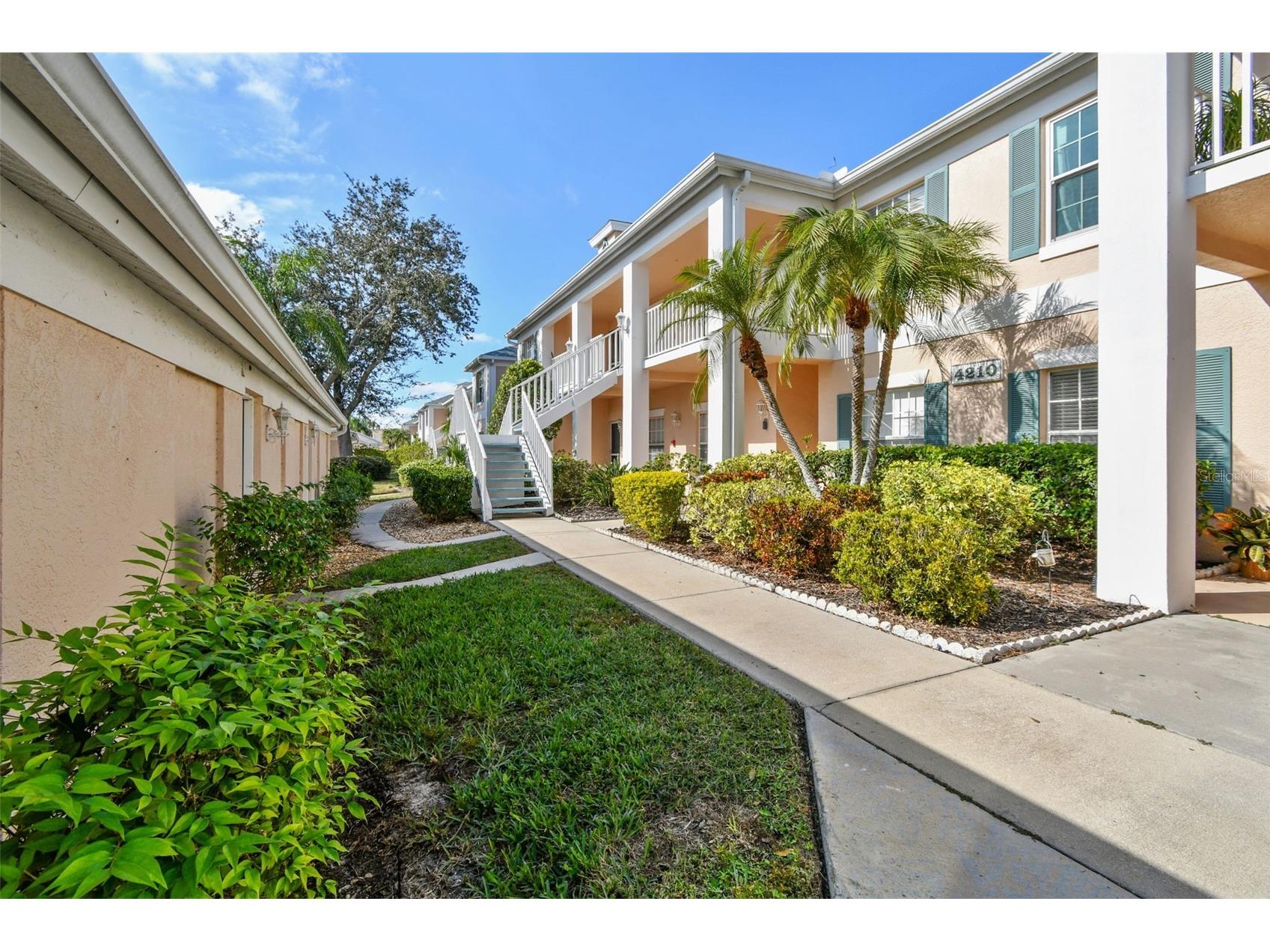 4210 Caddie Drive E #202 Bradenton FL 34203 TB8476001 image2