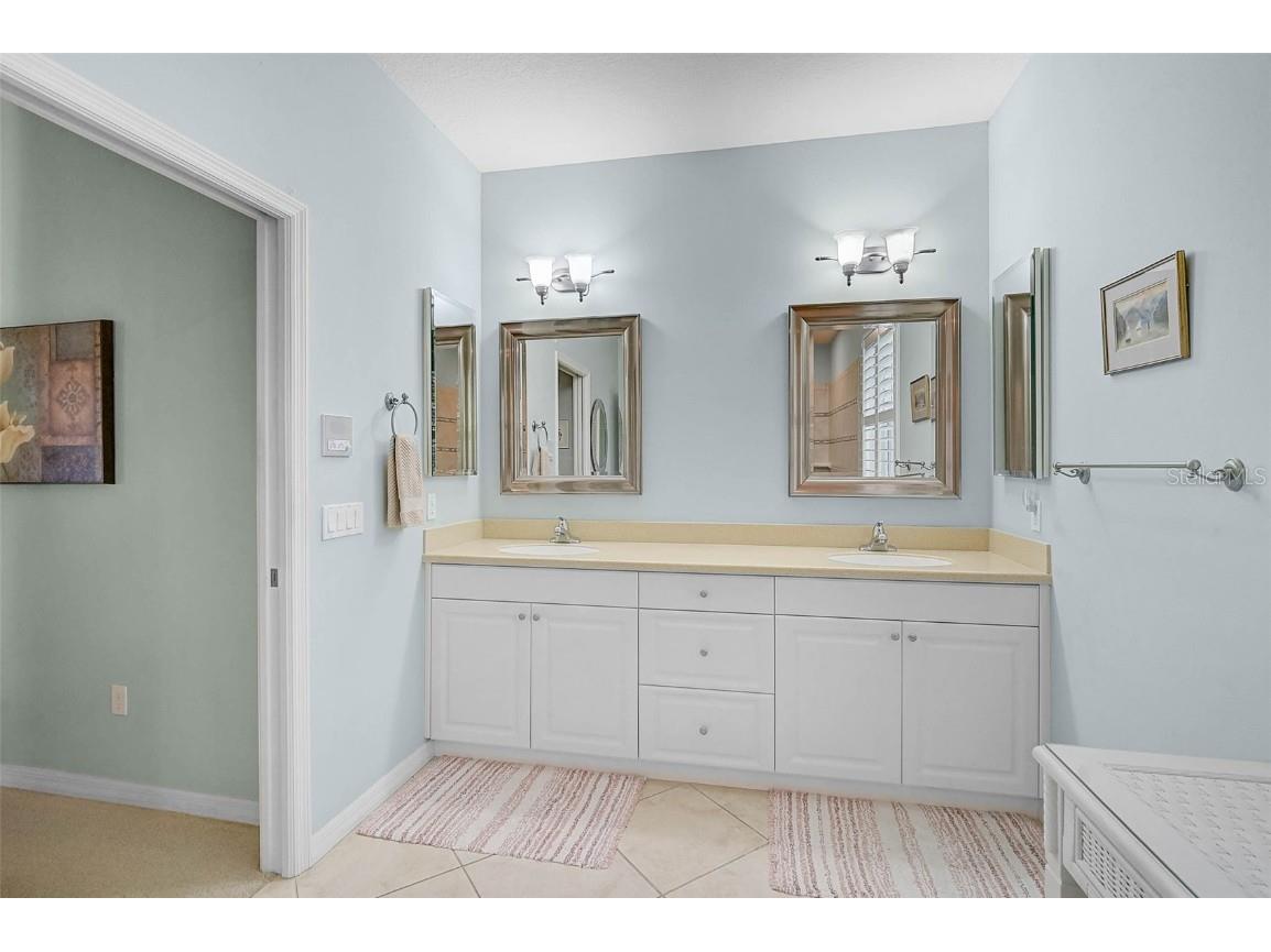 4210 Callista Lane Sarasota FL 34243 A4674861 image15