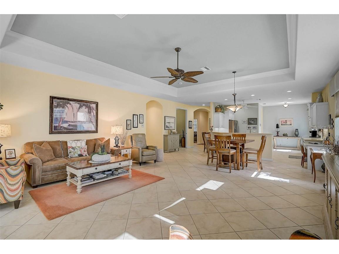 4210 Callista Lane Sarasota FL 34243 A4674861 image4