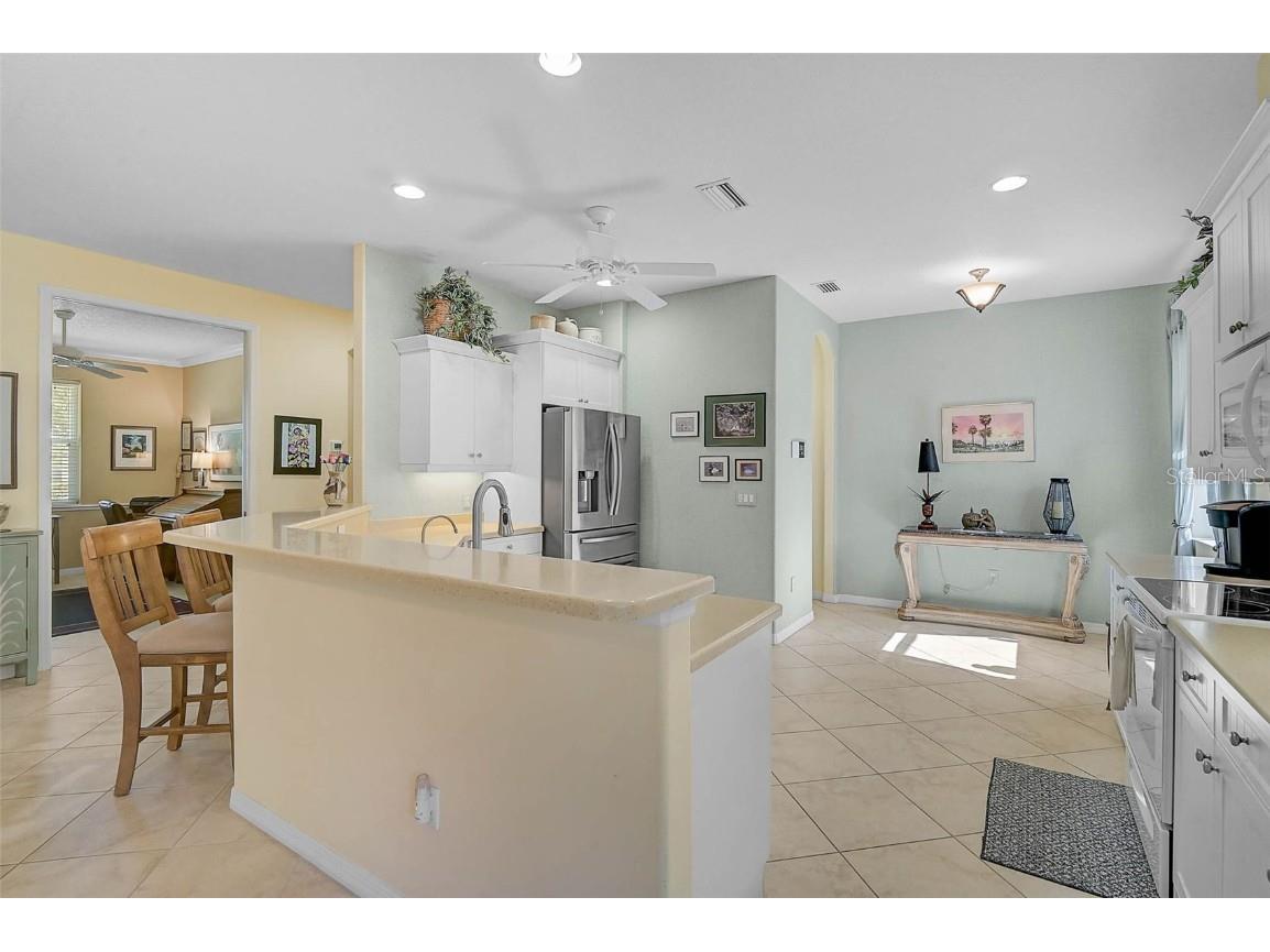 4210 Callista Lane Sarasota FL 34243 A4674861 image8