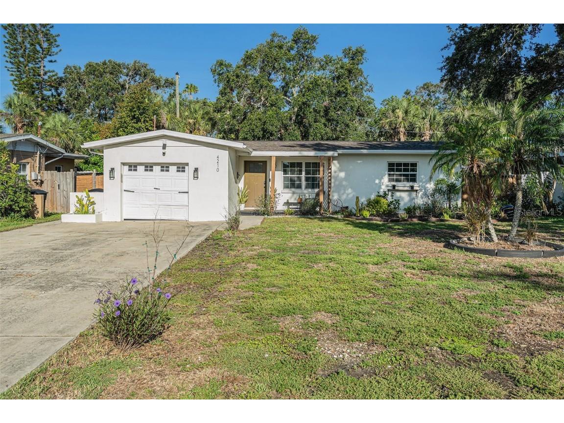4210 Huntington Street NE Saint Petersburg FL 33703 TB8399174 image1