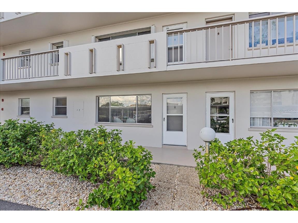 4210 Ironwood Circle #103J Bradenton FL 34209 A4553303 image1