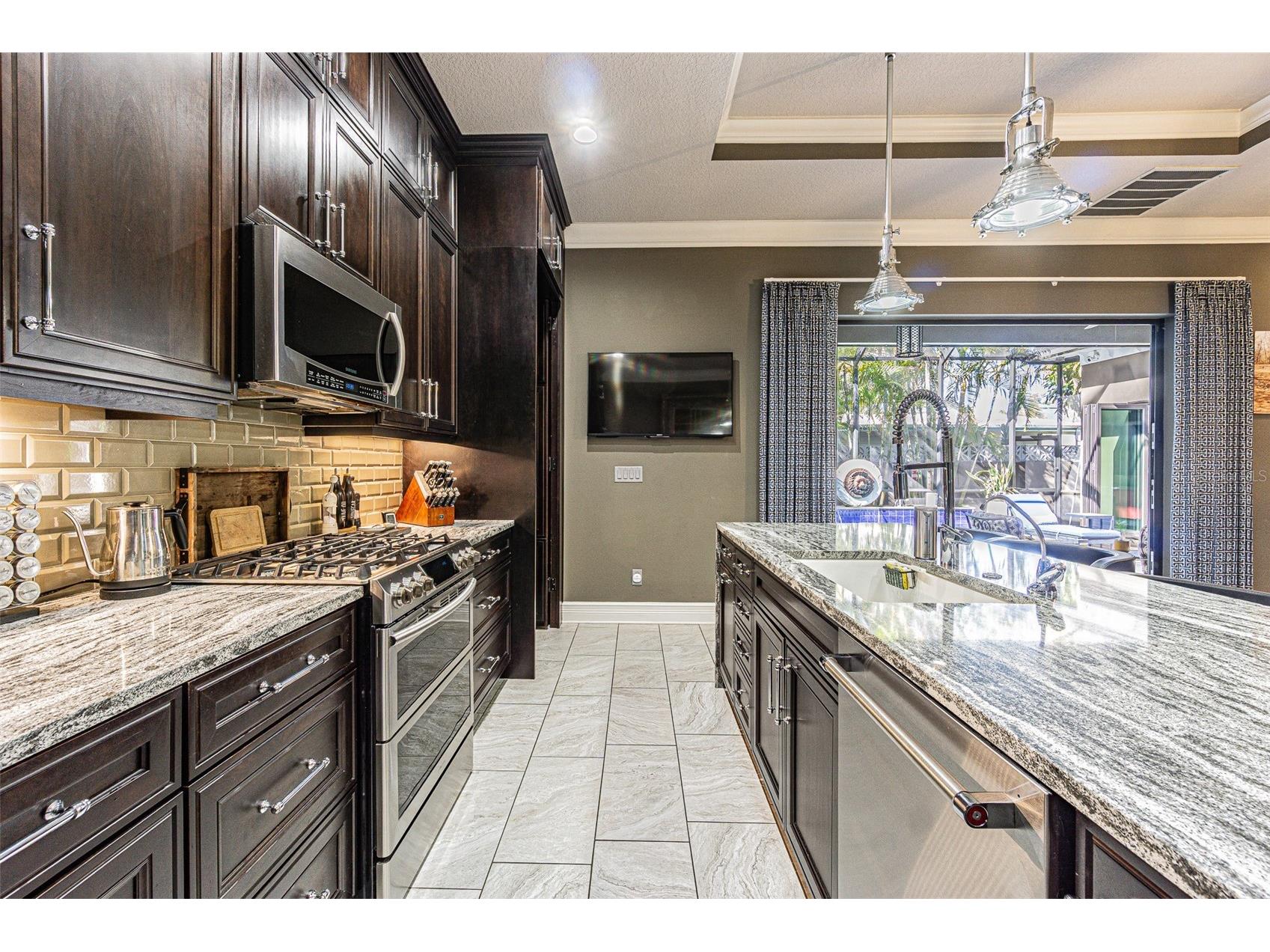 4210 W North B Street Tampa FL 33609 TB8473454 image17