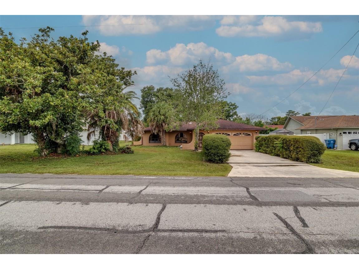 4211 Augustine Road Spring Hill FL 34609 A4578572 image1