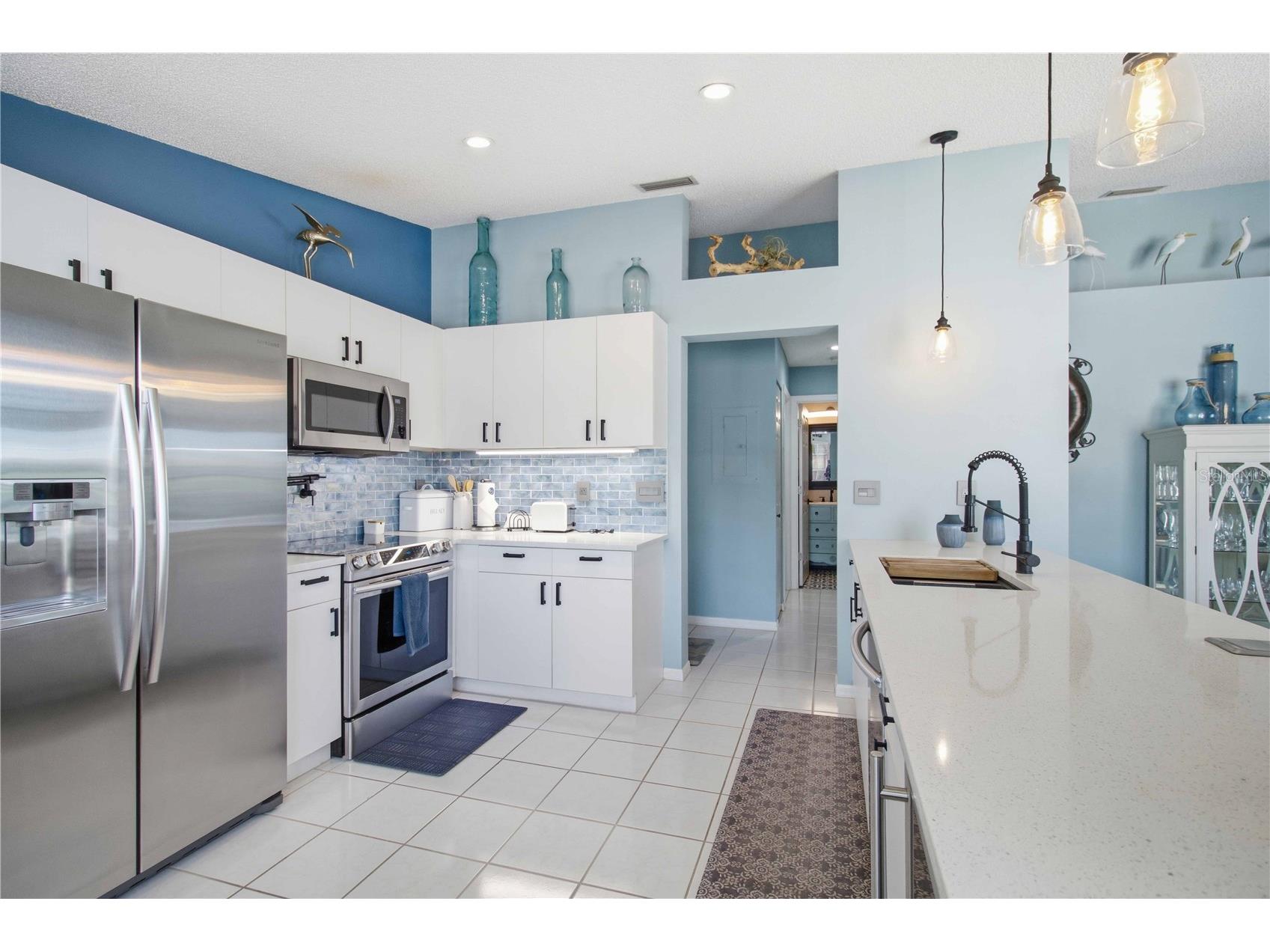 4211 Caddie Drive E #204 Bradenton FL 34203 A4691191 image8