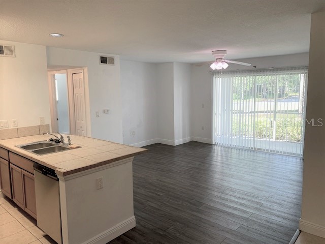 4211 Chatham Oak Court #102 Tampa FL 33624 TB8521343 image5