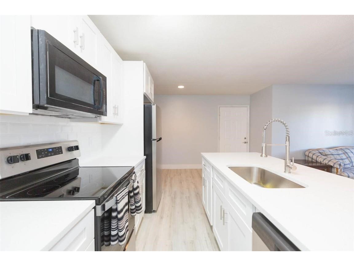 4211 Chatham Oak Court #107 Tampa FL 33624 TB8429057 image5