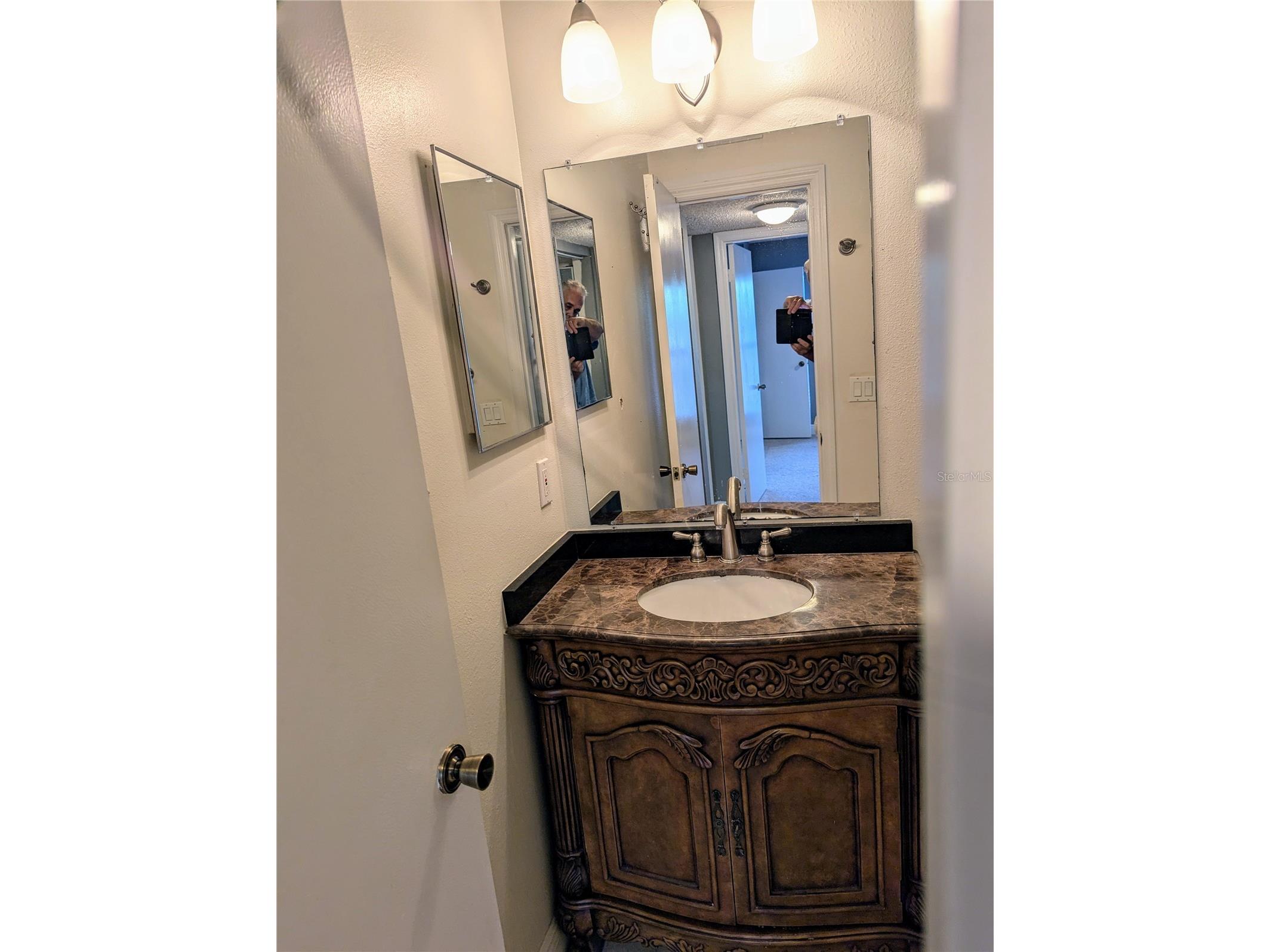 4211 Chatham Oak Court #111 Tampa FL 33624 TB8517147 image9
