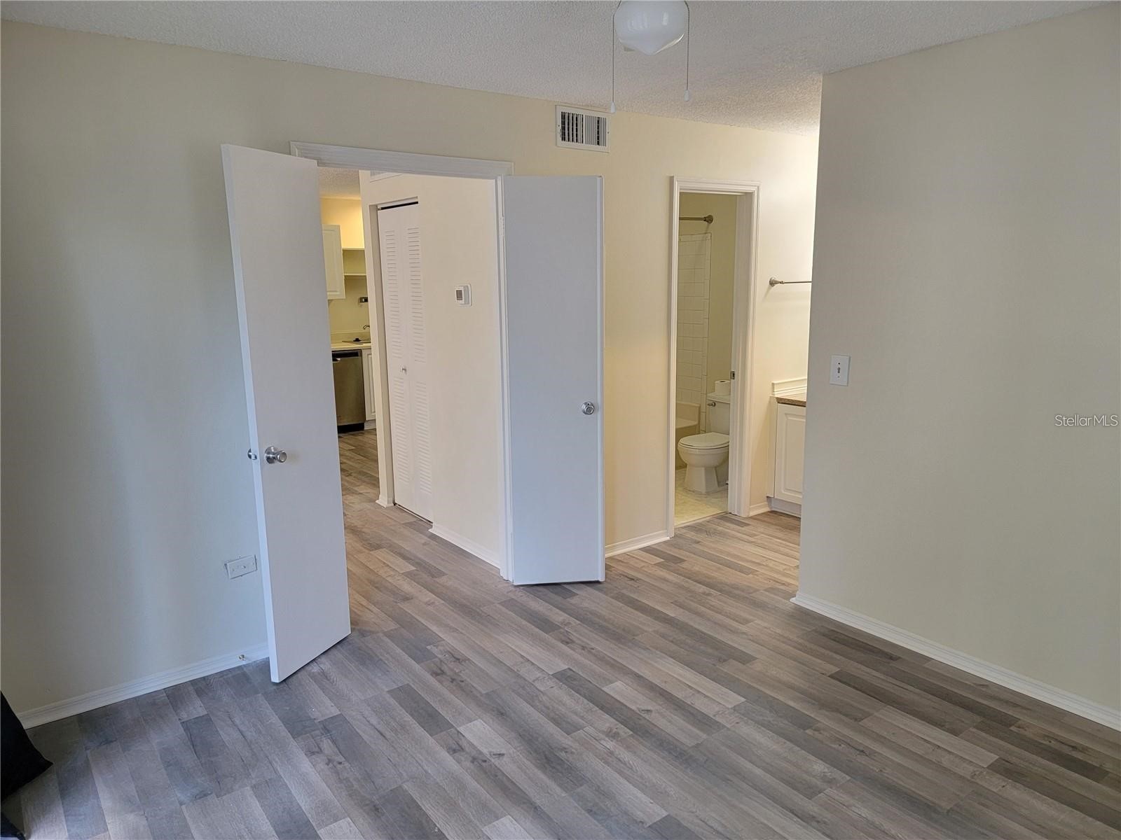 4211 Chatham Oak Court #113 Tampa FL 33624 TB8462550 image8