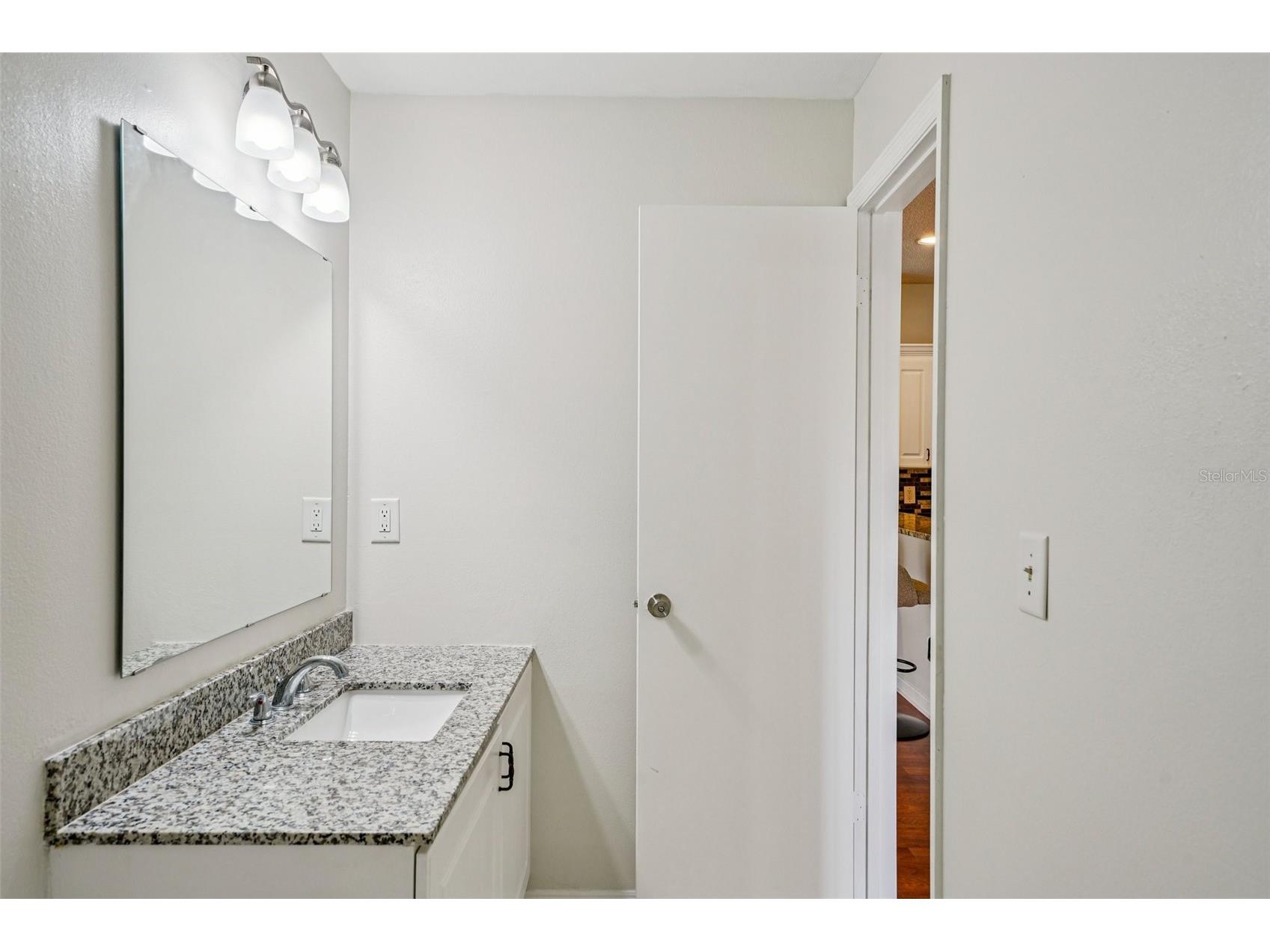 4211 Chatham Oak Court #123 Tampa FL 33624 TB8482155 image30