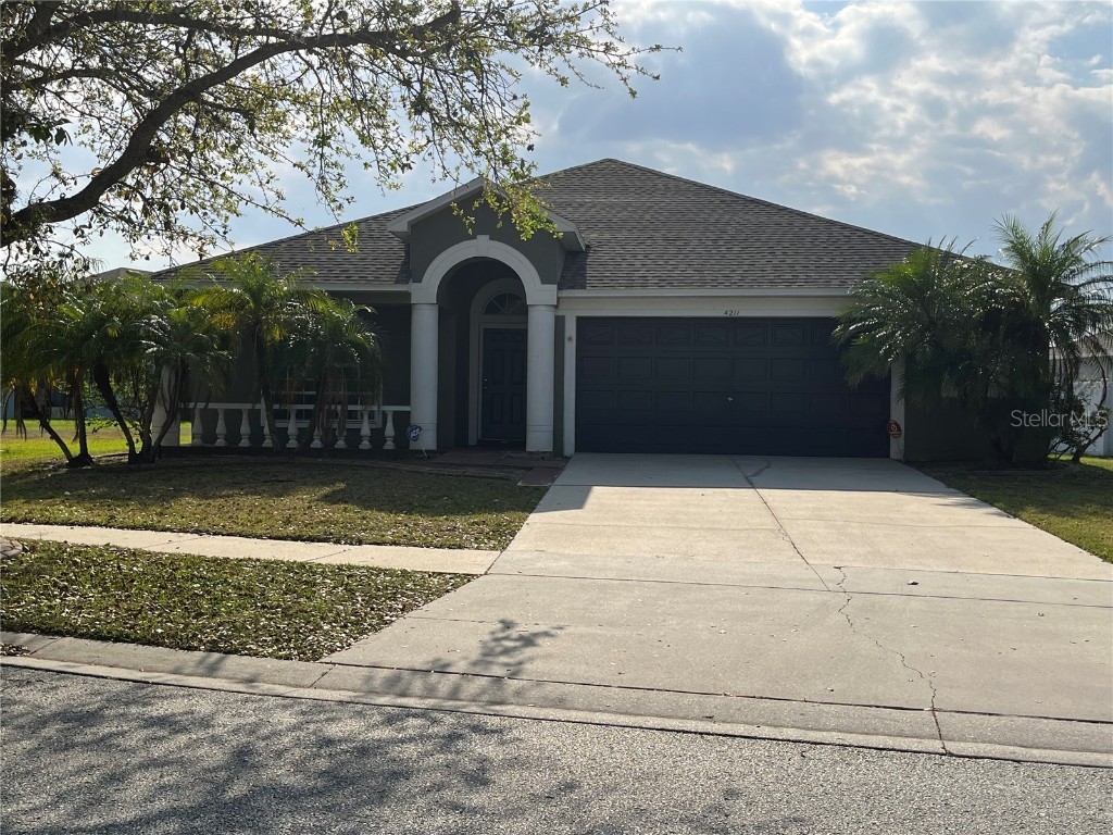 4211 Hartford Lake Drive Tampa FL 33619 T3467987 image1