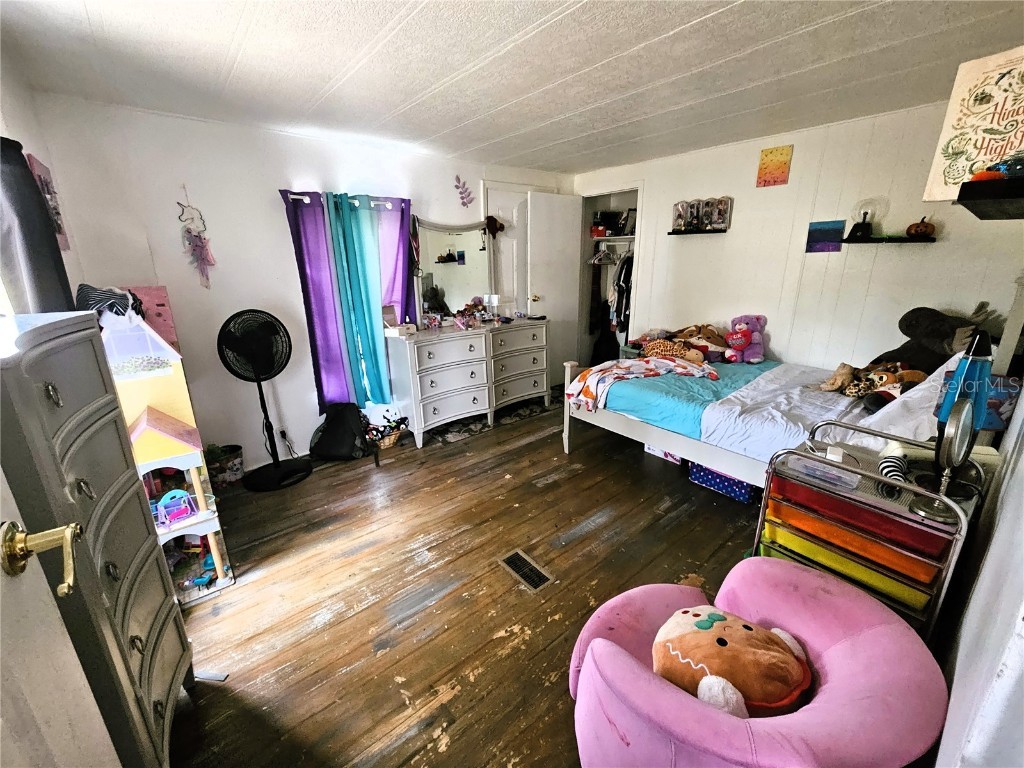 4211 Lowell Lane Zephyrhills FL 33541 TB8454677 image4