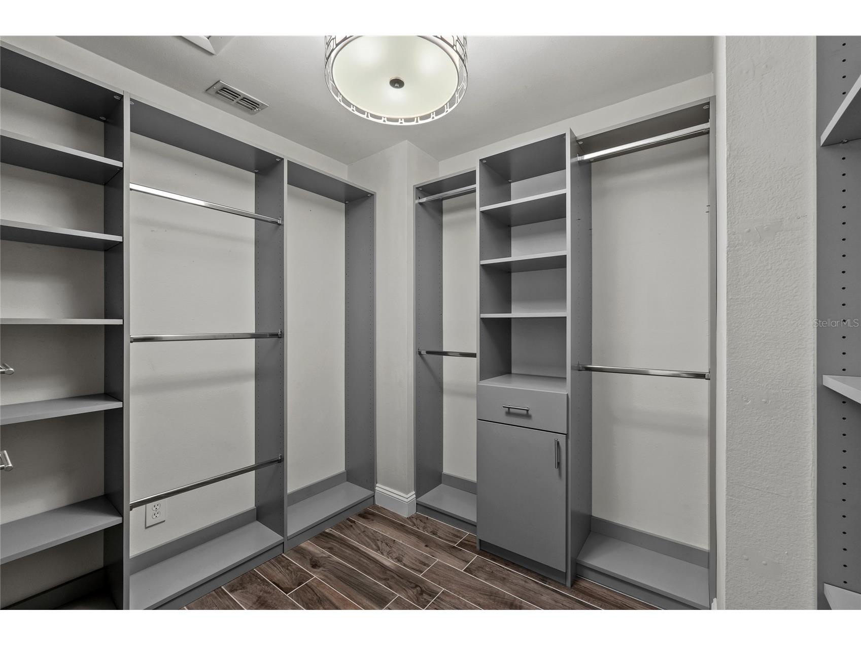 4211 S Anita Boulevard Tampa FL 33611 TB8482841 image17