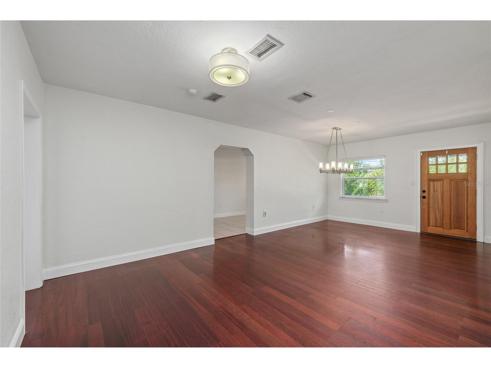 4211 S Anita Boulevard Tampa FL 33611 TB8482841 image6